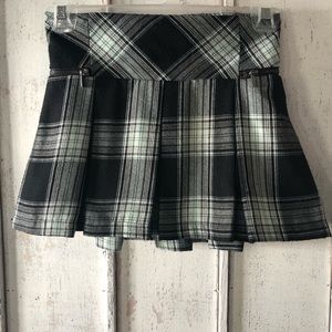 Girls plaid Justice skort size 8.